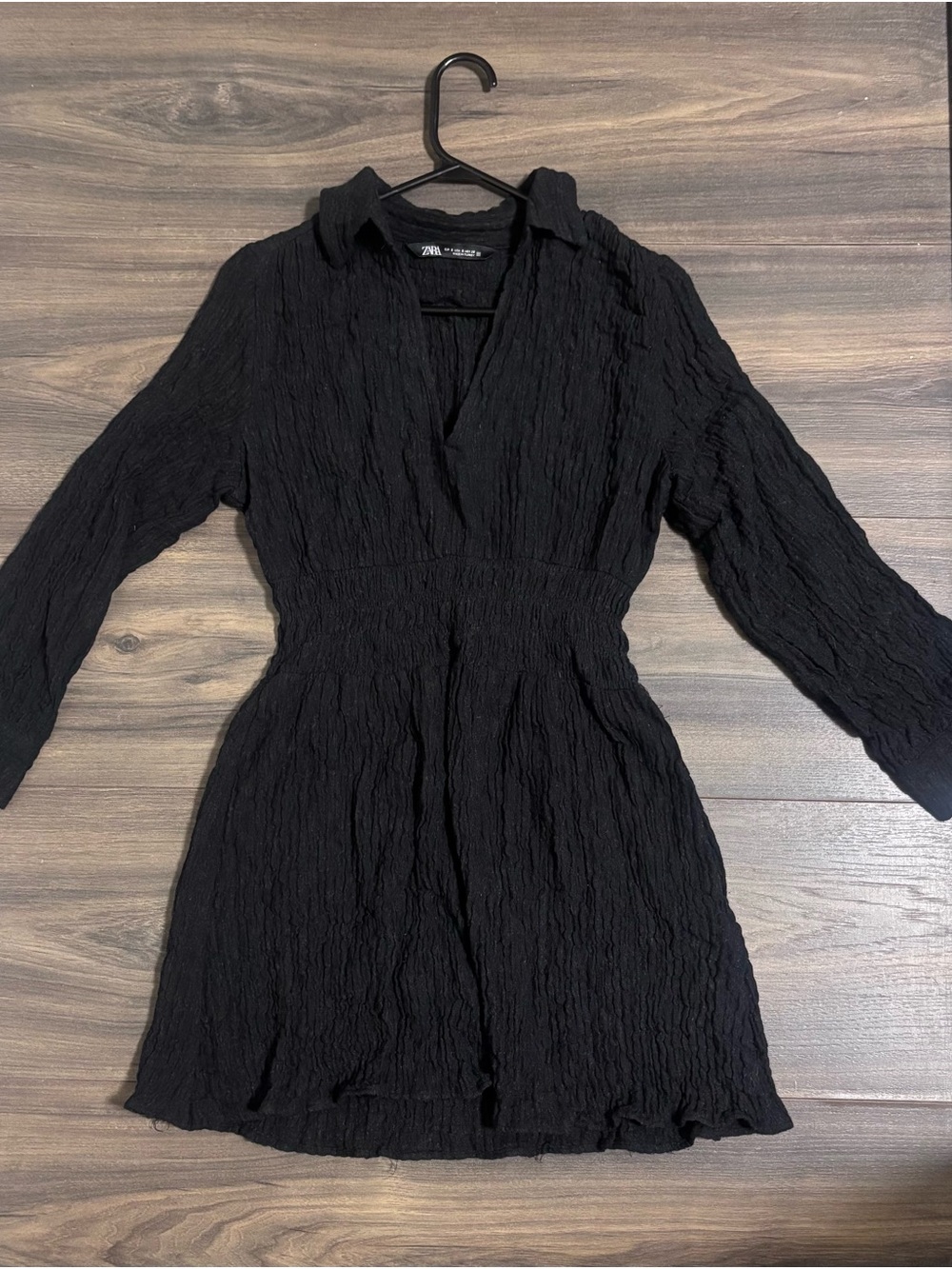 Zara Black Crinkle V-Neck Long-Sleeve Mini Dress